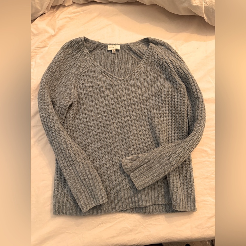 Blue v neck sweater